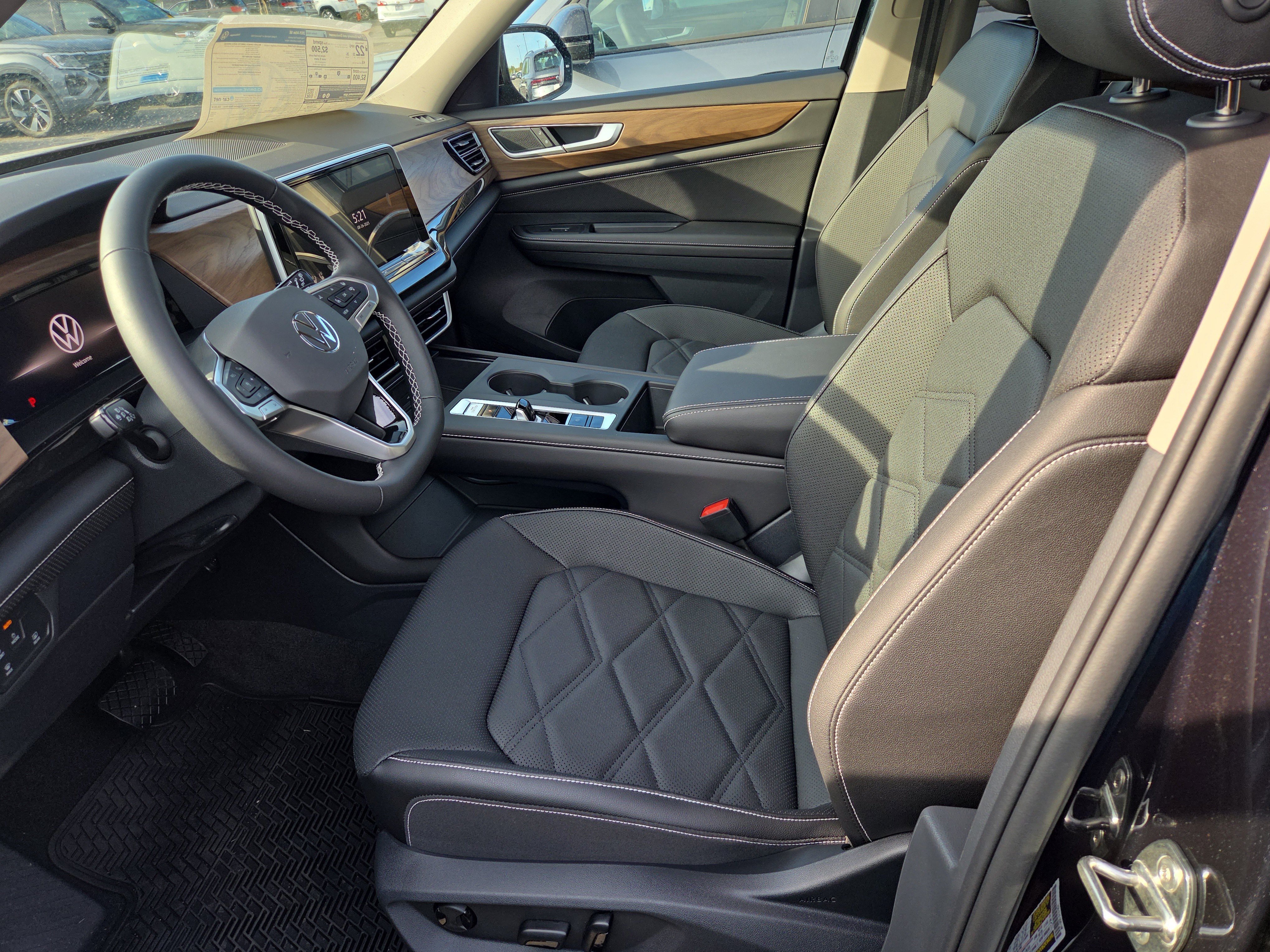 New 2026 Volkswagen Atlas SE image 4