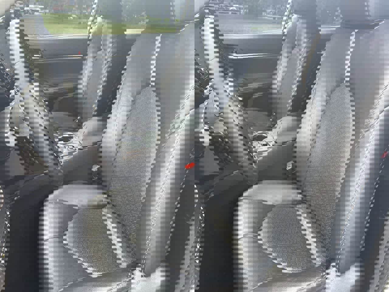 Used 2021 Toyota Camry XSE image 12