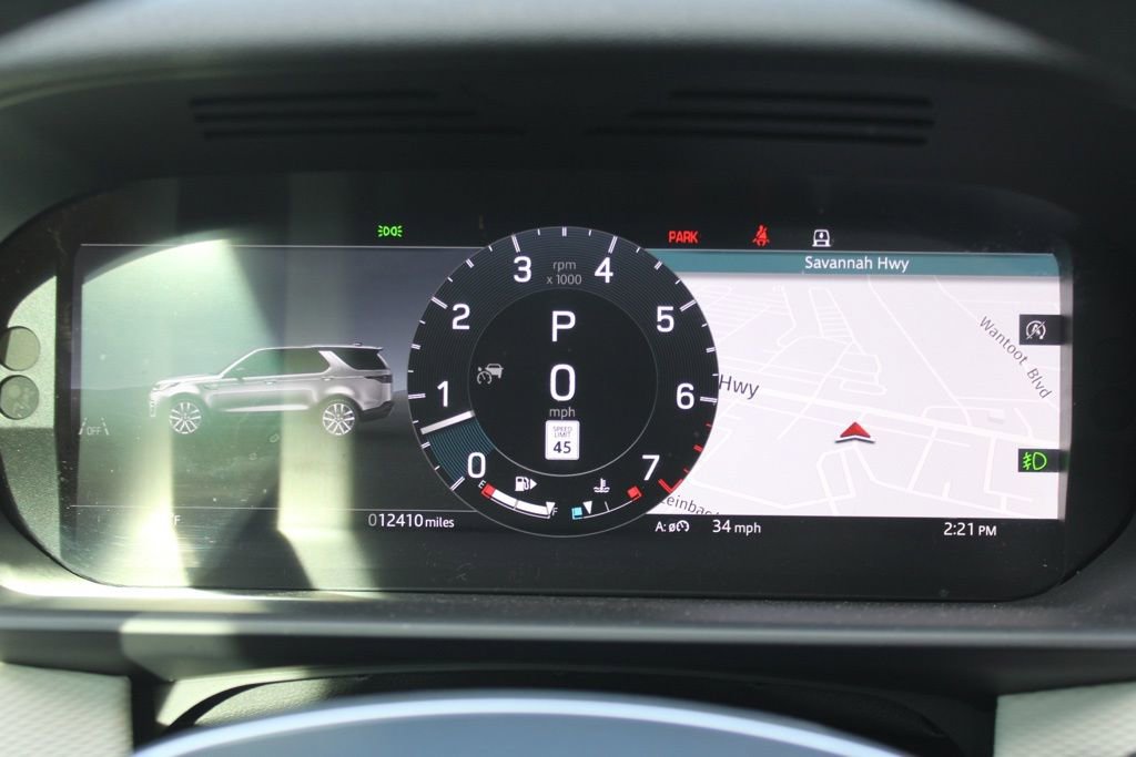 Certified 2025 Land Rover Discovery Dynamic SE image 20