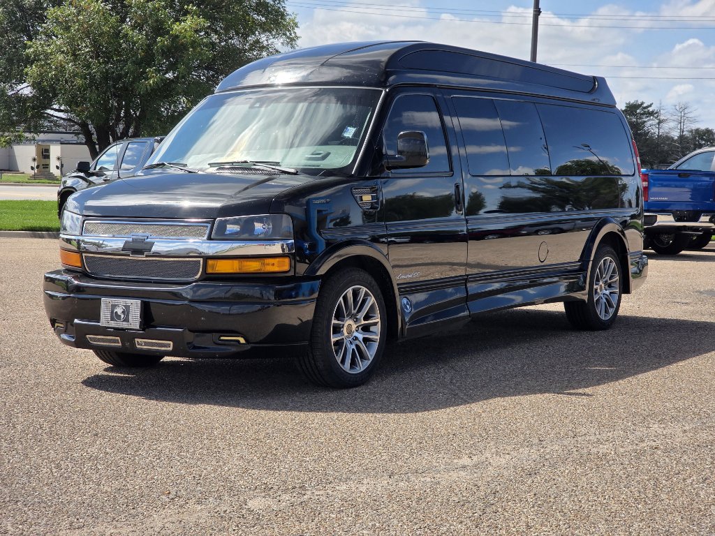 Used 2019 Chevrolet Express 2500 Extended w/ Enhanced Convenience Package image 25