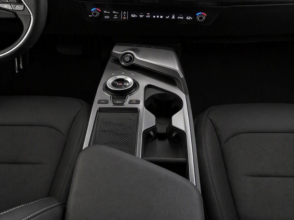 Certified 2024 Kia EV6 Light AWD/4WD image 29