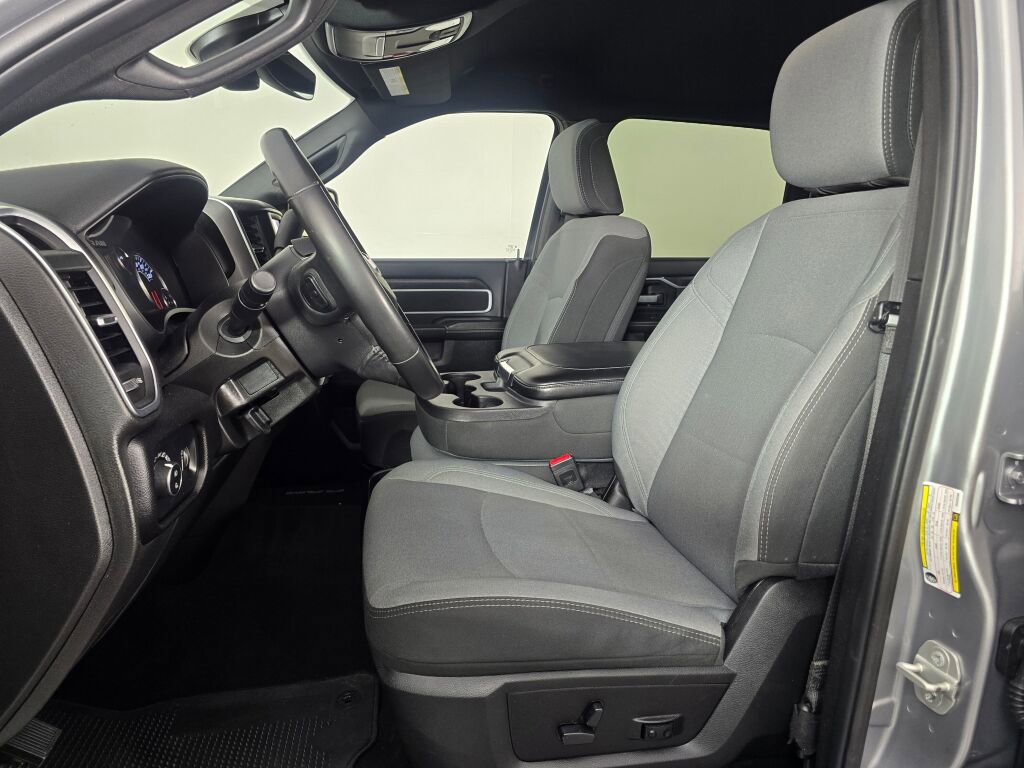 Used 2024 RAM 2500 Big Horn image 25