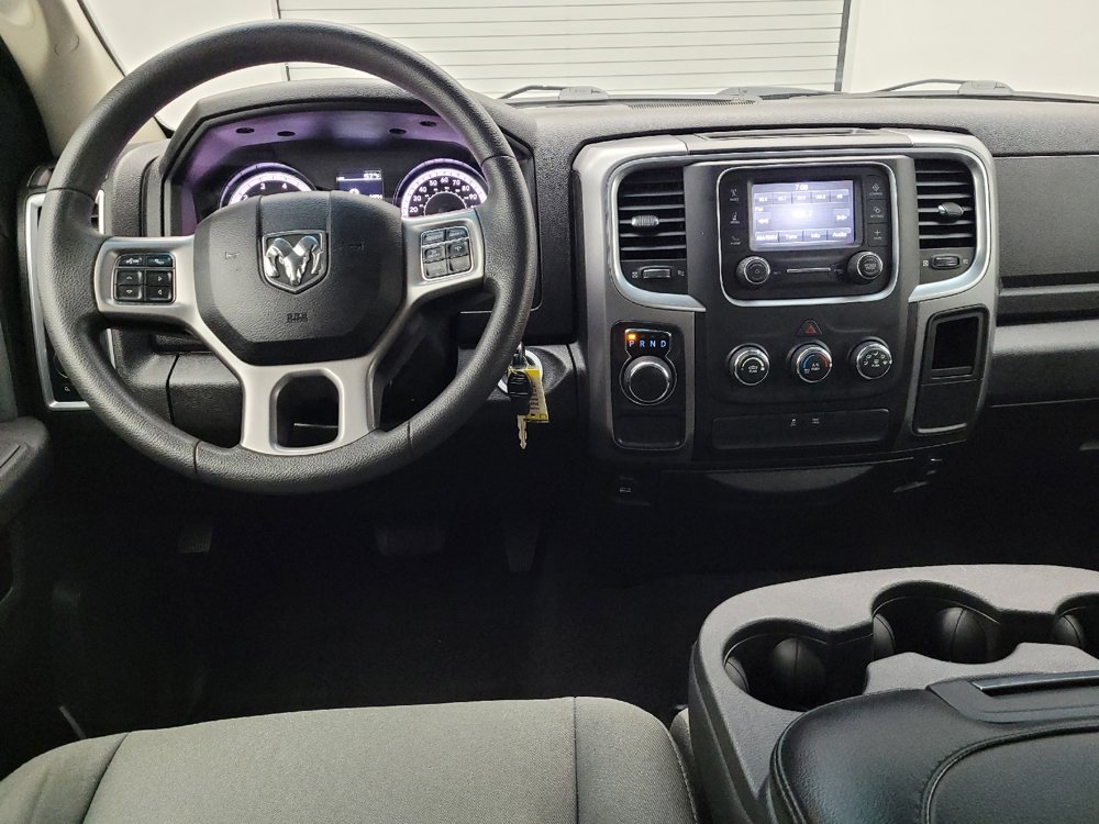 Used 2022 RAM 1500 Classic SLT image 22