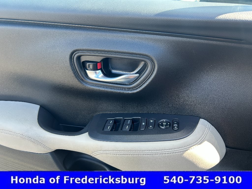 Certified 2024 Honda HR-V LX image 25