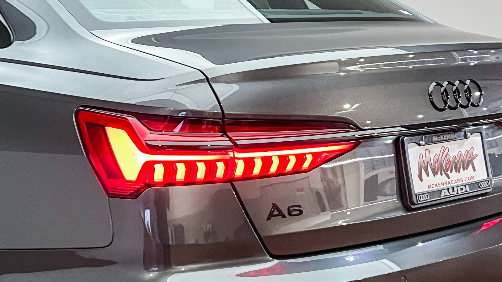 New 2025 Audi A6 3.0T Prestige image 11