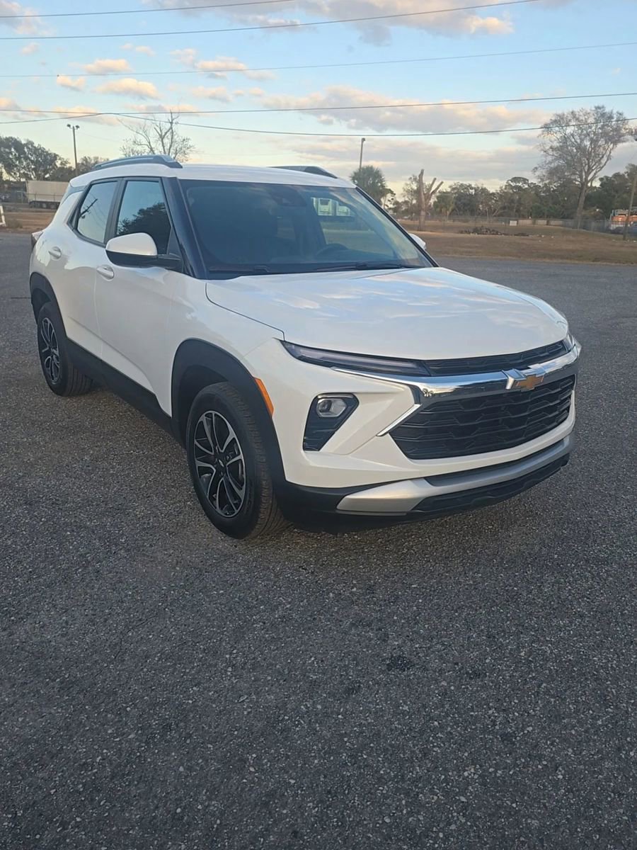 Used 2025 Chevrolet TrailBlazer LT image 7