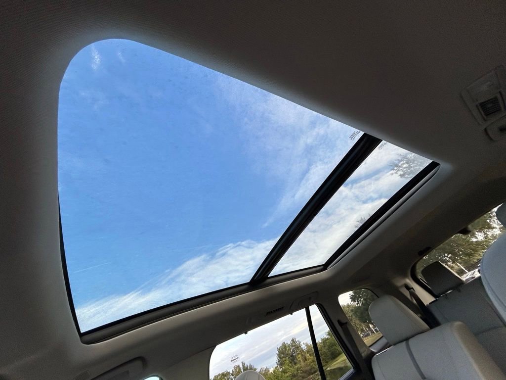 Certified 2025 Toyota Grand Highlander AWD image 33