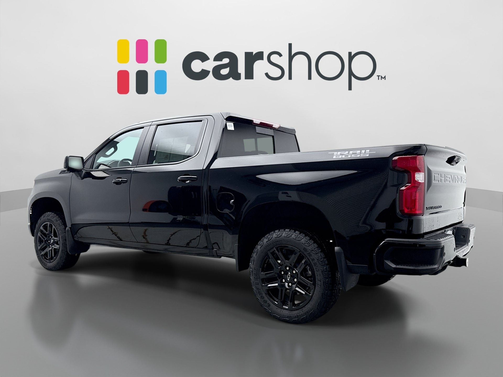 Used 2026 Chevrolet Silverado 1500 LT Trail Boss w/ LT Trail Boss Premium Package AWD/4WD image 3