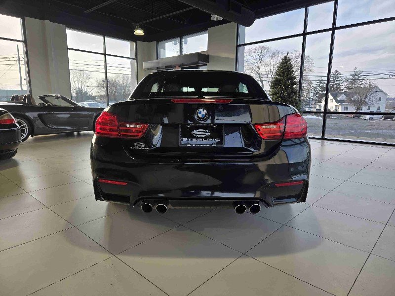 Used 2016 BMW M4 Convertible image 4