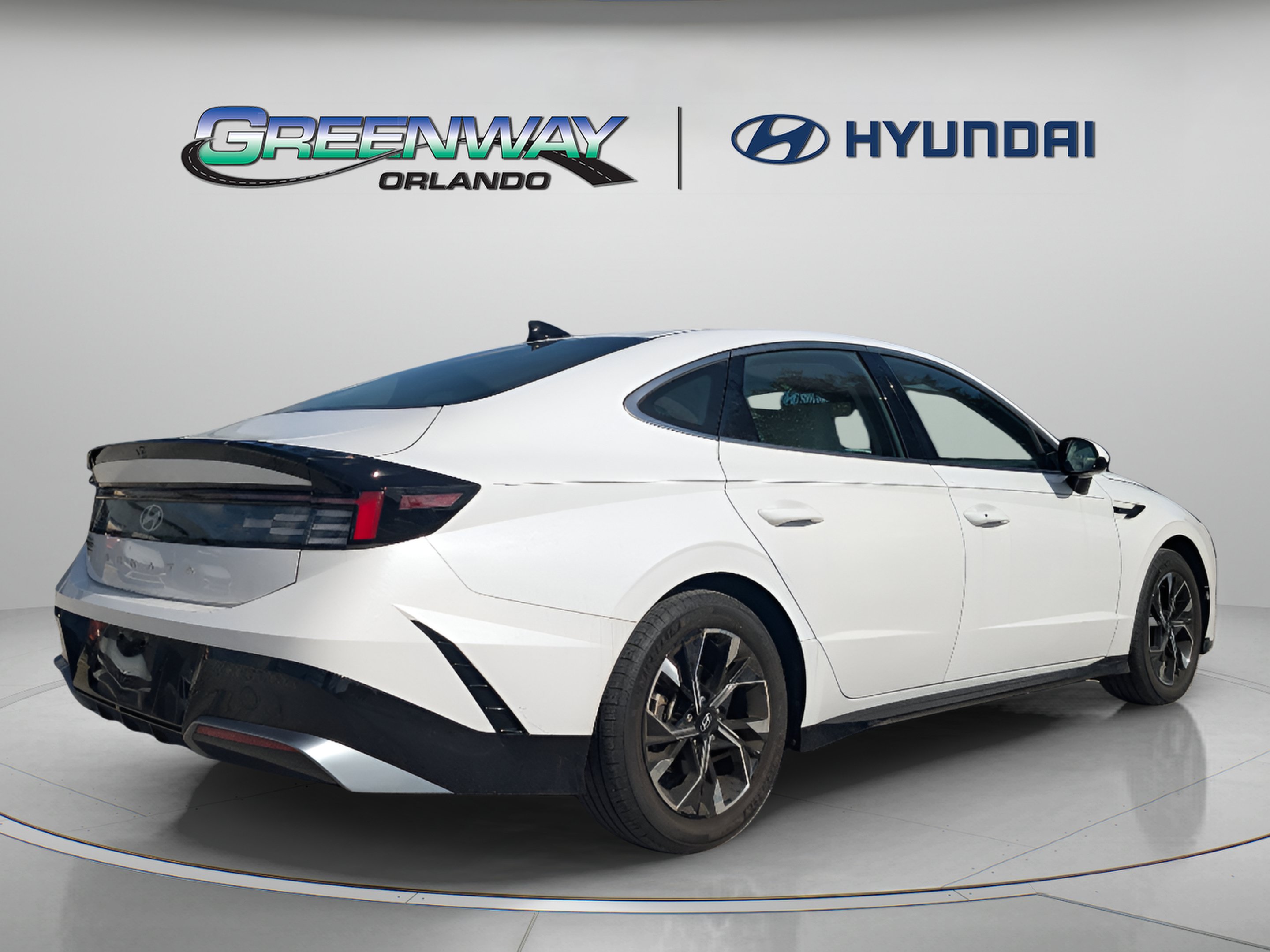 Certified 2024 Hyundai Sonata SEL FWD image 8