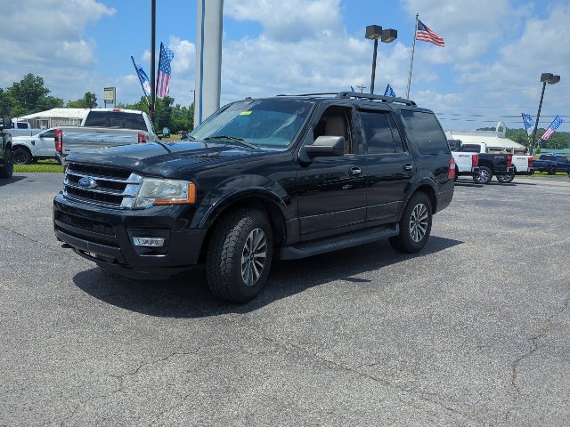 Used 2017 Ford Expedition XLT w/ Equipment Group 202A AWD/4WD image 5