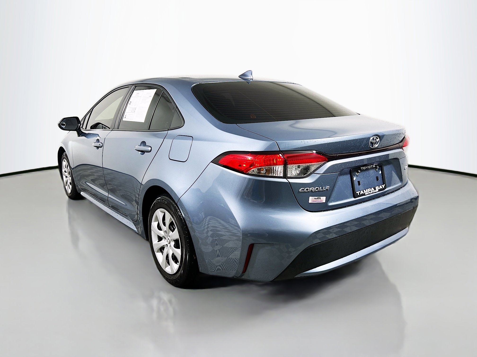 Used 2022 Toyota Corolla LE image 8