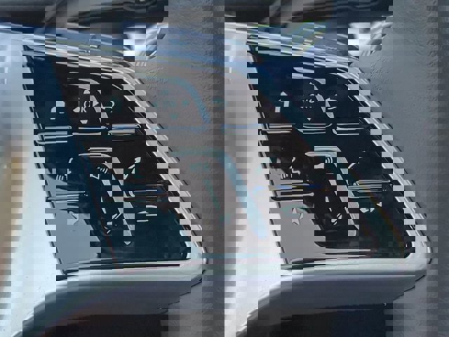 Used 2026 Mercedes-Benz GLB 250 4MATIC image 27