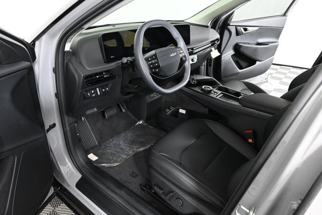 New 2025 Kia EV6 Wind image 17