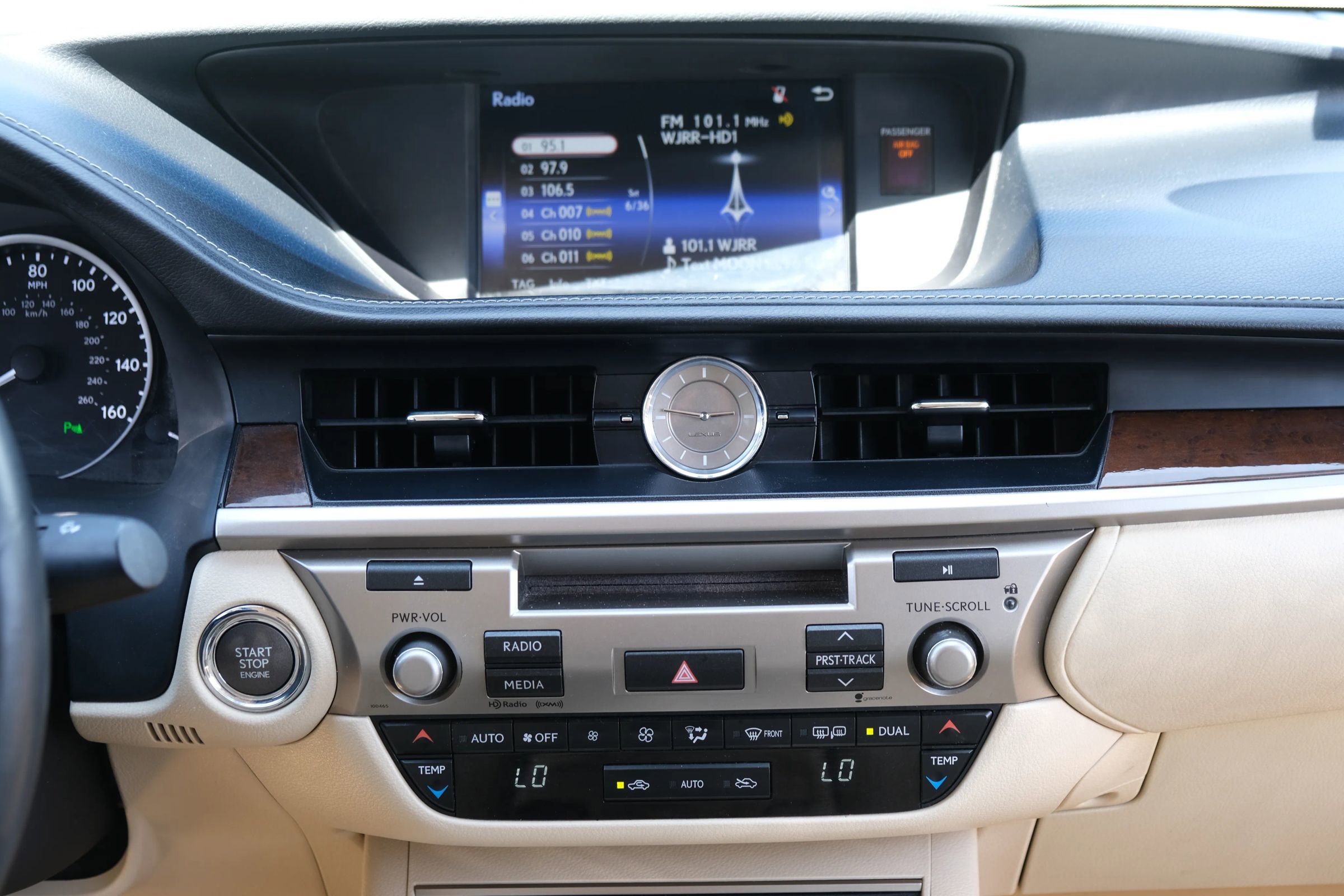 Used 2015 Lexus ES 350 w/ Premium Package FWD image 21