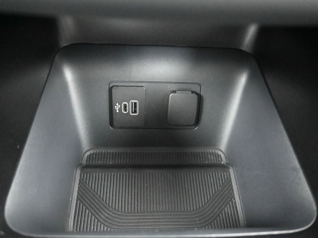 New 2026 Ford Explorer Active image 14