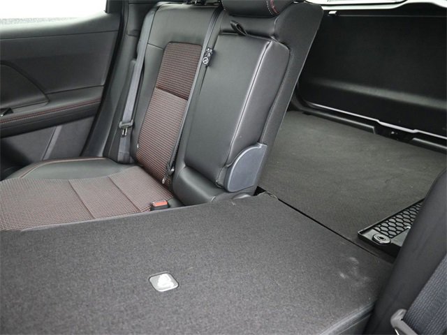 Used 2025 Nissan Kicks SR image 21