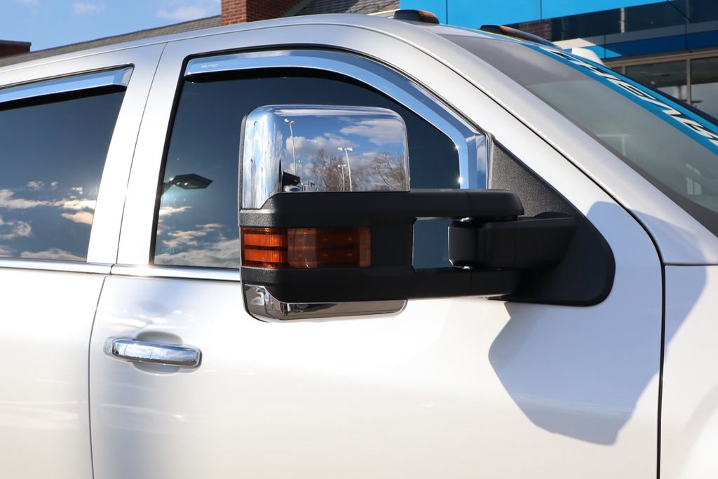 Used 2019 Chevrolet Silverado 3500 High Country w/ Duramax Plus Package video 2