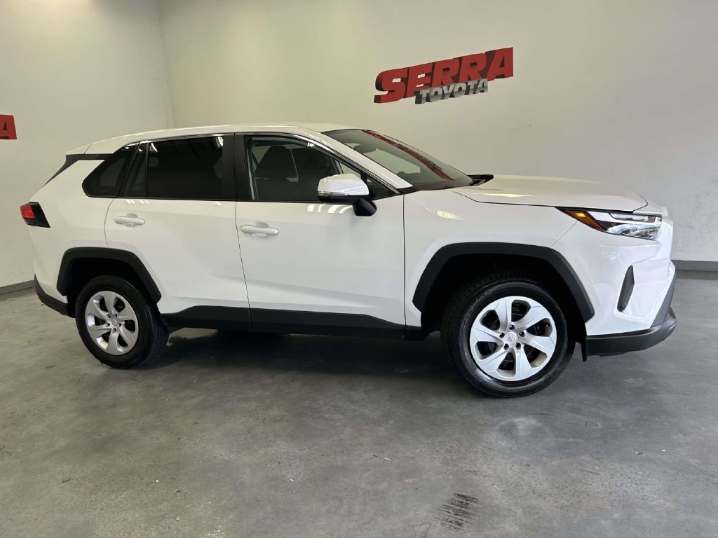 Used 2024 Toyota RAV4 LE AWD/4WD image 2