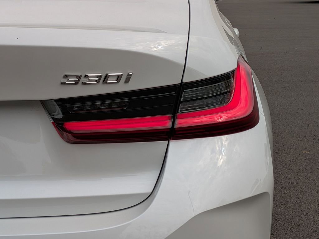New 2026 BMW 330i Sedan image 26