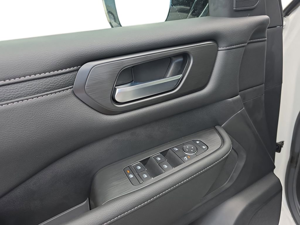 New 2026 Nissan Armada SV image 20