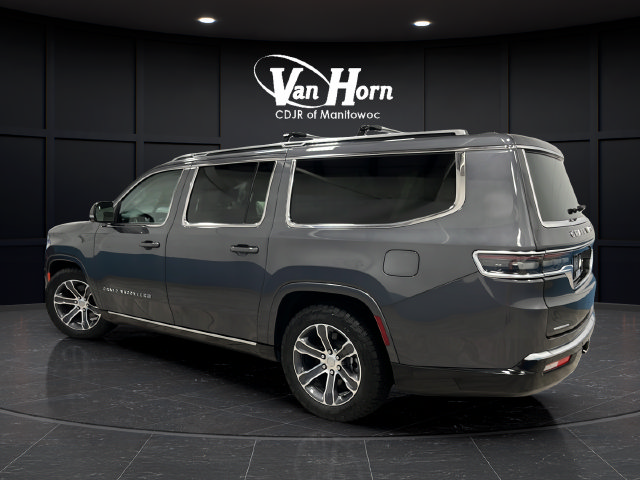 Used 2023 Jeep Grand Wagoneer L 4WD image 5