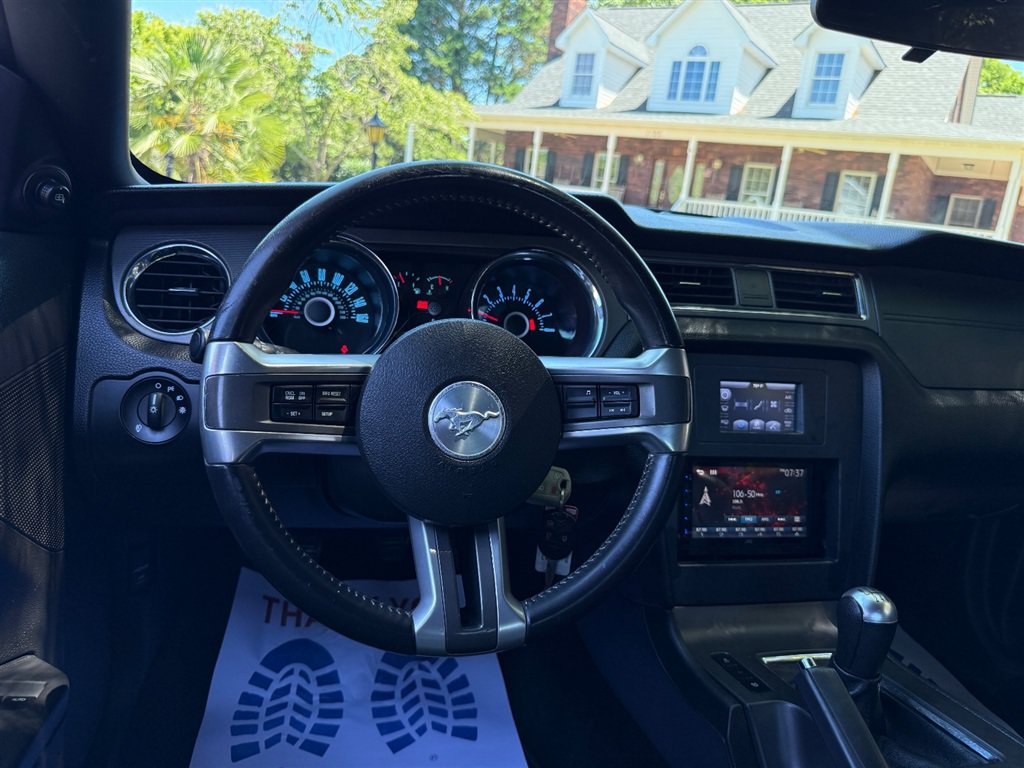Used 2013 Ford Mustang Coupe RWD image 50