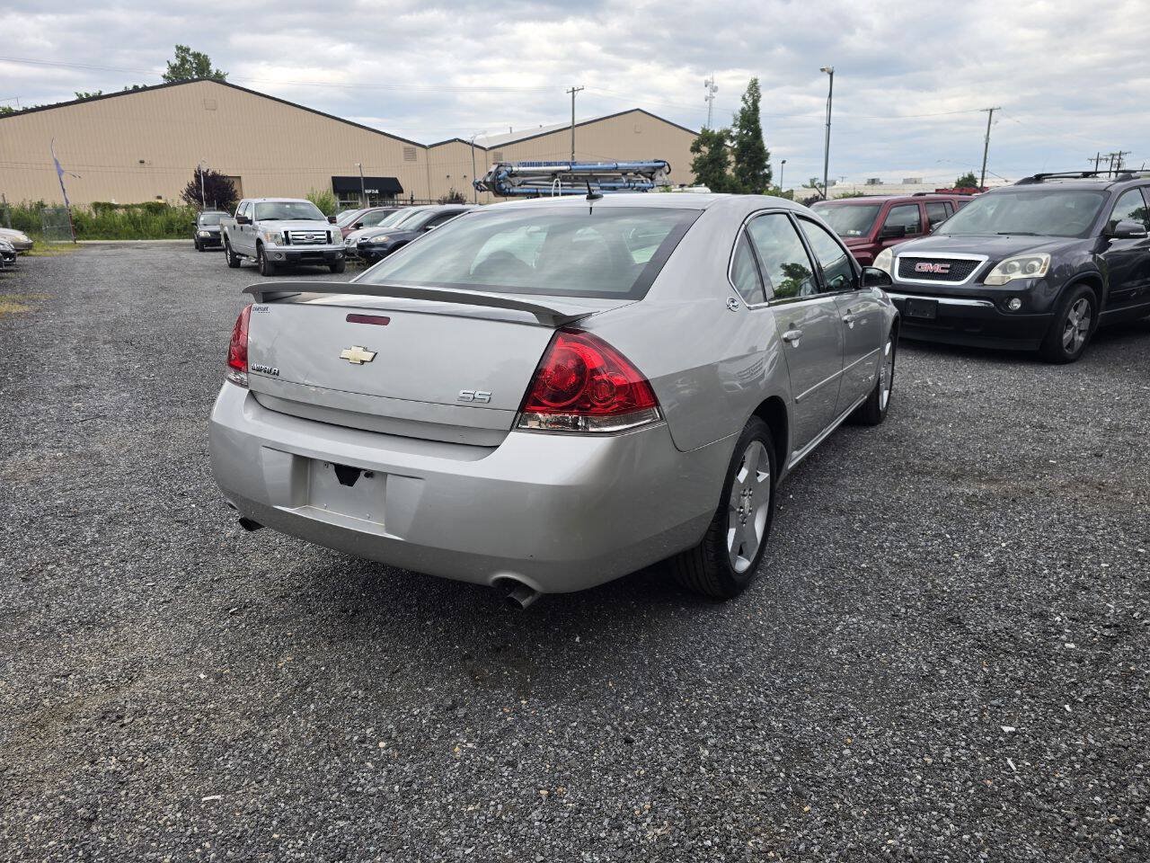Used 2007 Chevrolet Impala SS w/ Convenience Package FWD image 11