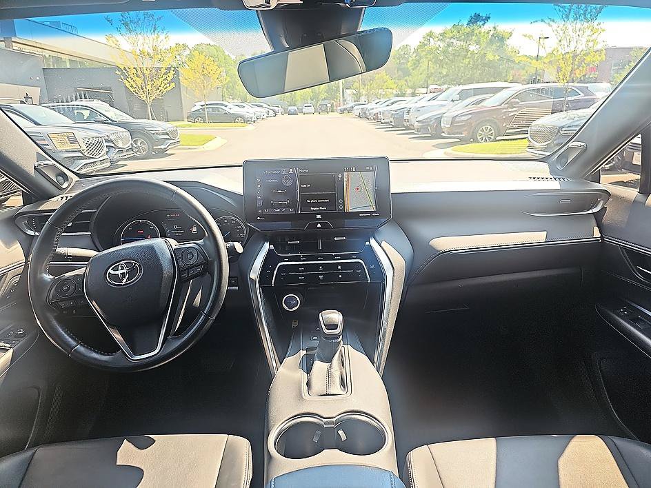 Used 2022 Toyota Venza XLE AWD/4WD image 29