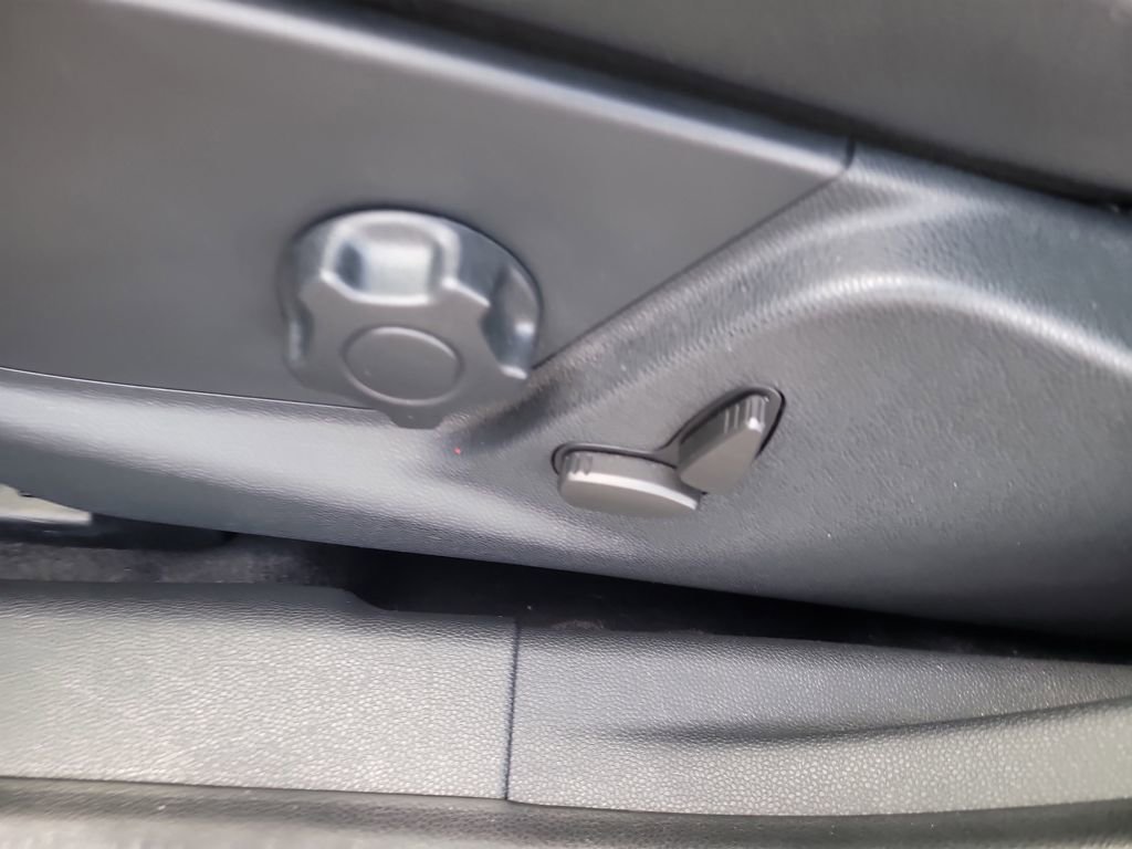 Certified 2021 Ford EcoSport Titanium image 17