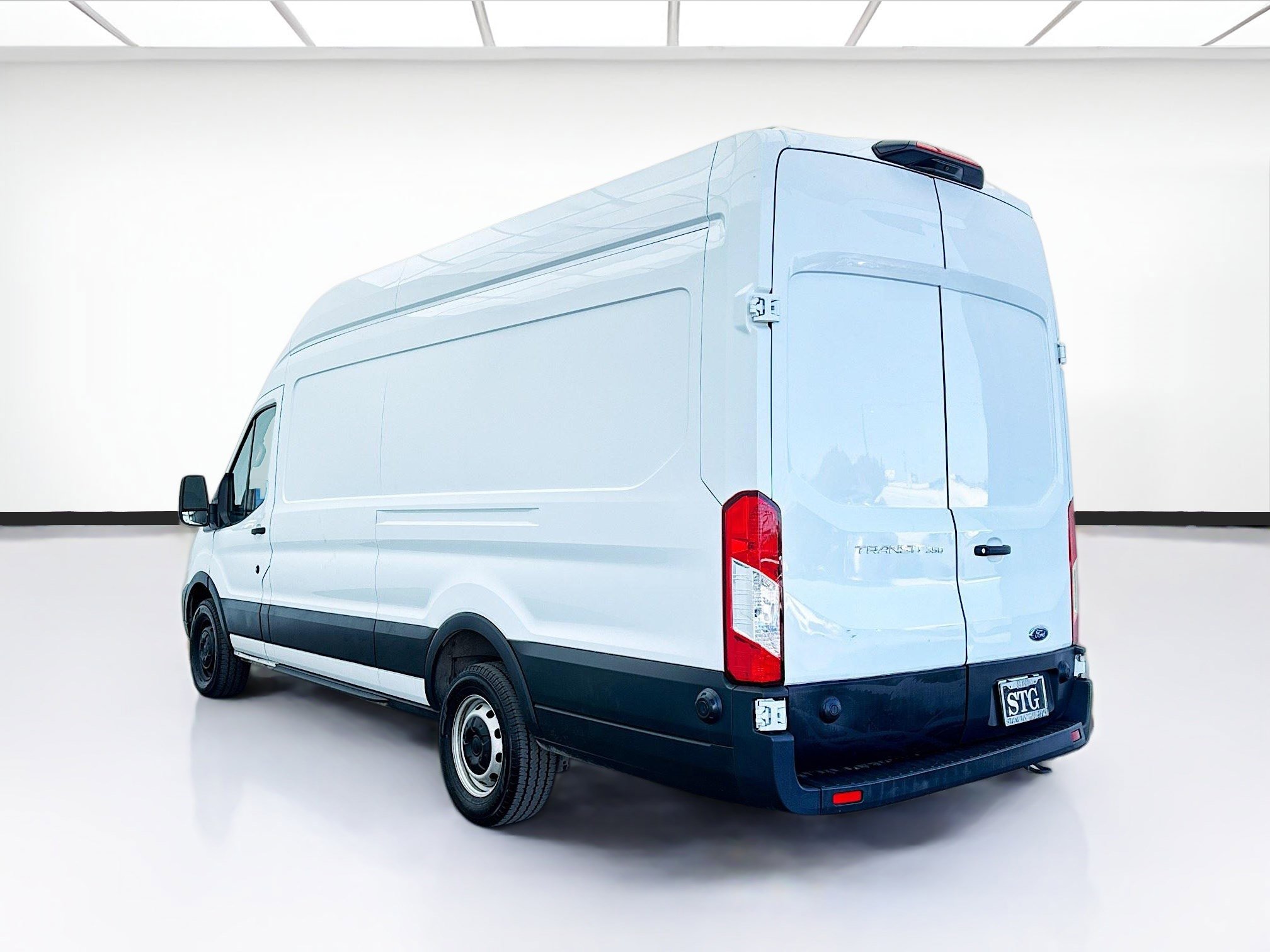 Used 2023 Ford Transit 350 148 High Roof Extended image 6