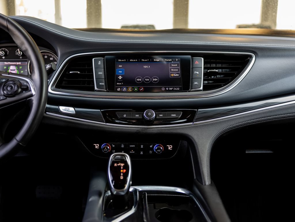 Used 2020 Buick Enclave Premium w/ Surround and Sites Package AWD/4WD image 16