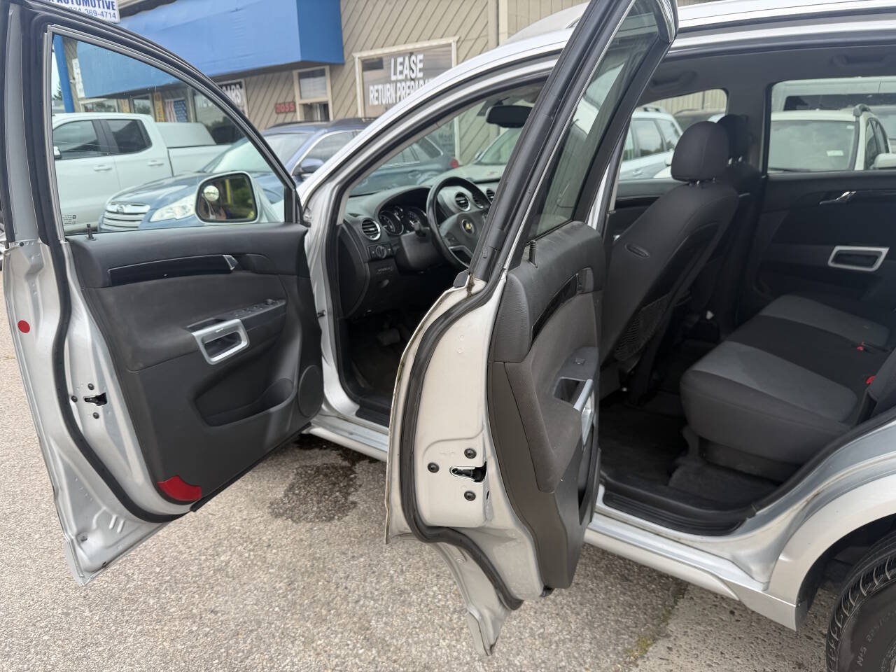 Used 2013 Chevrolet Captiva Sport LT FWD image 16