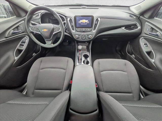Certified 2025 Chevrolet Malibu RS image 18