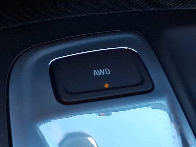 Used 2020 Chevrolet Equinox LT AWD/4WD image 26