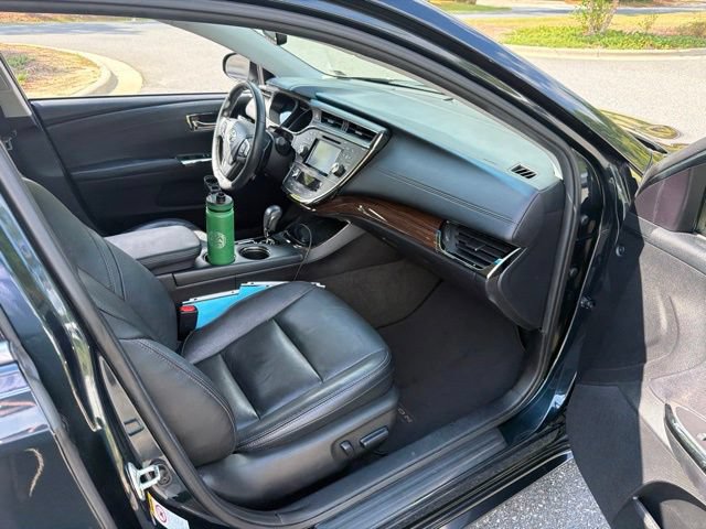 Used 2015 Toyota Avalon XLE Touring FWD image 25