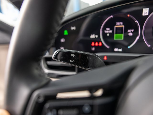 New 2025 Porsche Taycan image 31