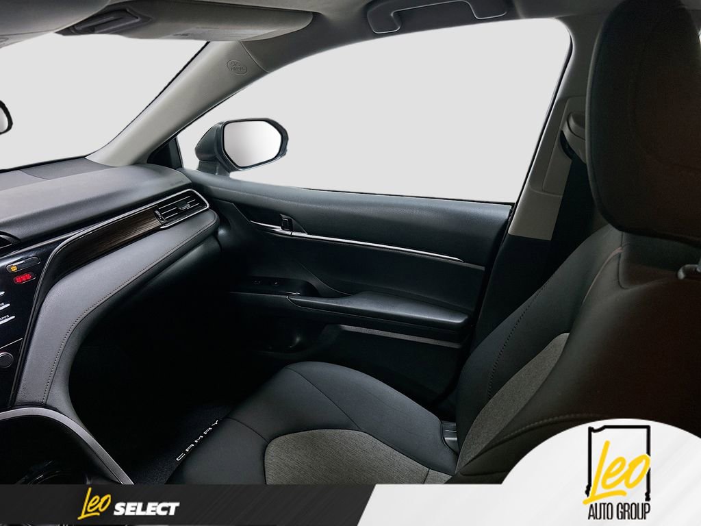 Used 2019 Toyota Camry LE image 21