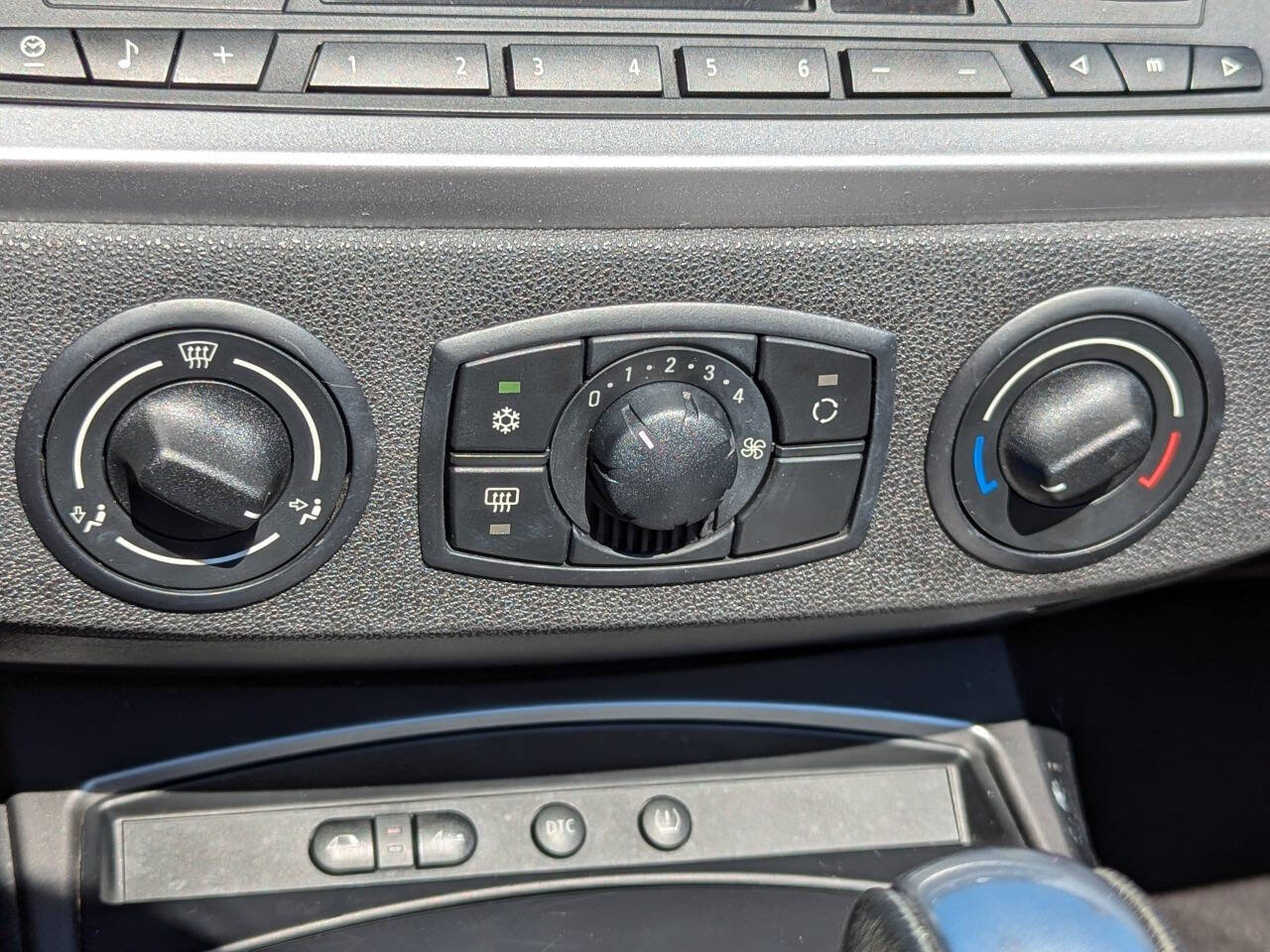 Used 2008 BMW Z4 3.0i image 25