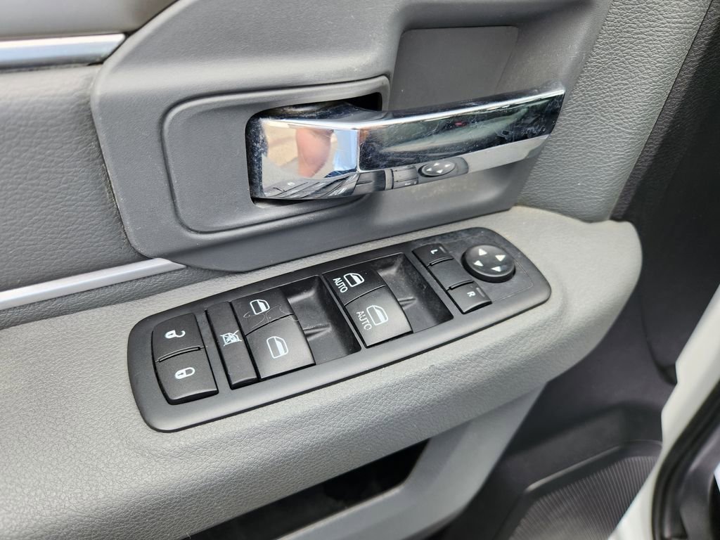 Used 2016 RAM 2500 SLT AWD/4WD image 22