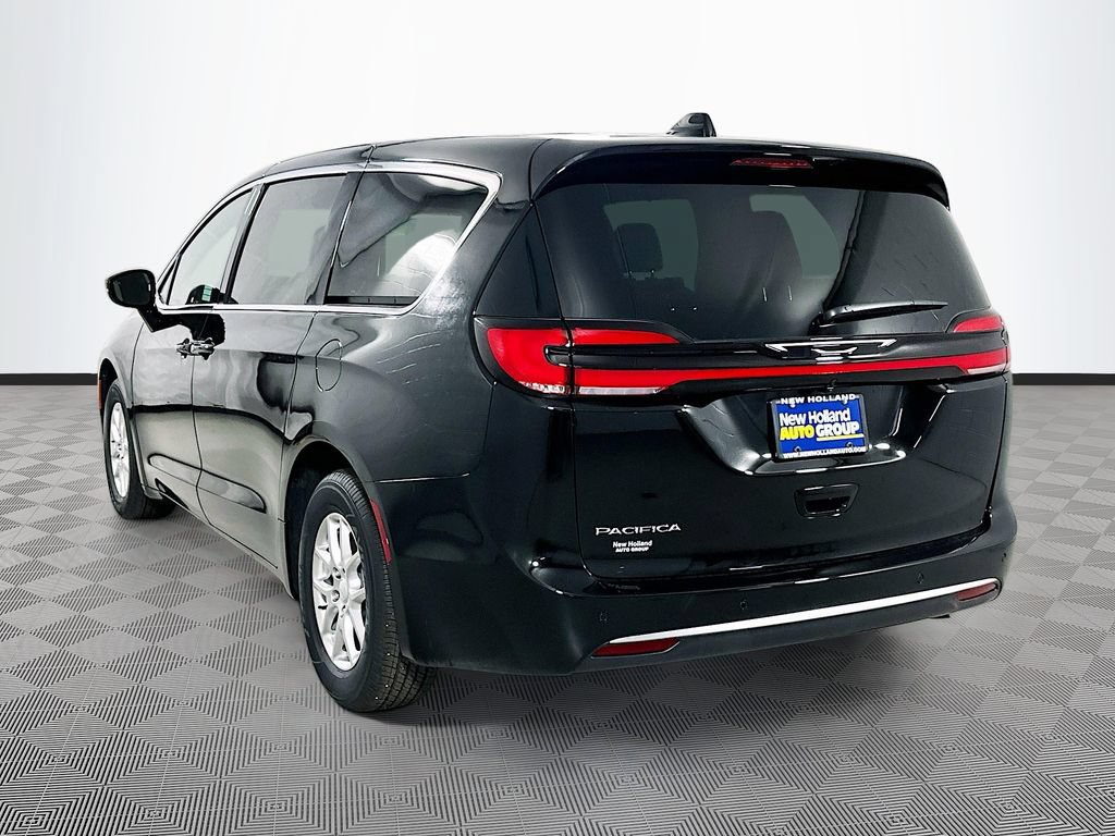 New 2027 Chrysler Pacifica Select FWD image 24