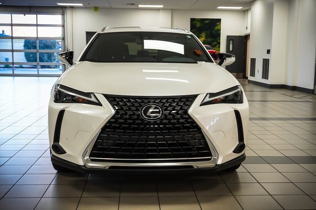 Certified 2024 Lexus UX 250h FWD image 4