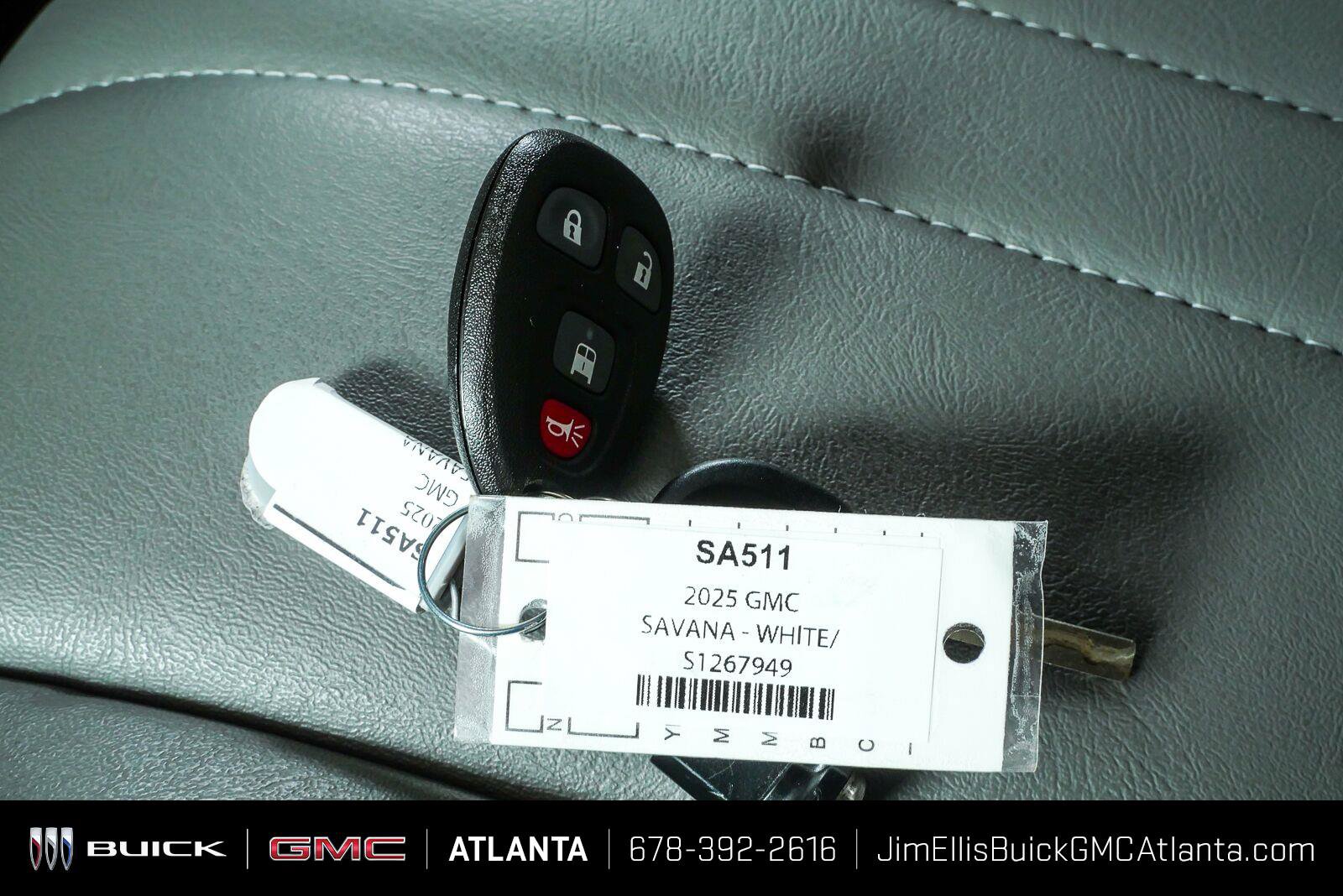New 2025 GMC Savana 2500 w/ Driver Convenience Package RWD image 29