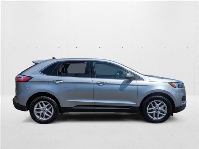 Used 2024 Ford Edge SEL image 4
