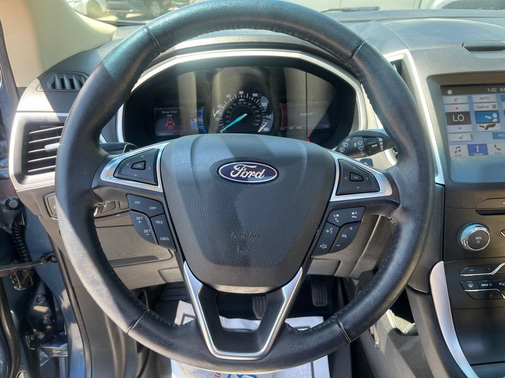 Used 2018 Ford Edge SEL w/ Equipment Group 201A AWD/4WD image 20