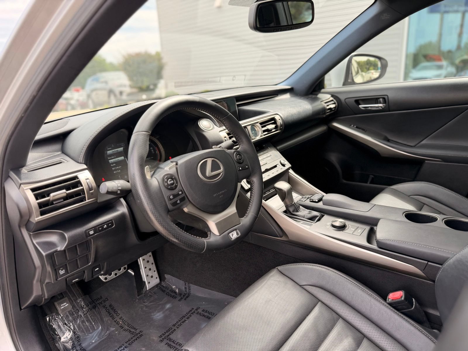 Used 2015 Lexus IS 250 w/ F-Sport Package RWD image 12