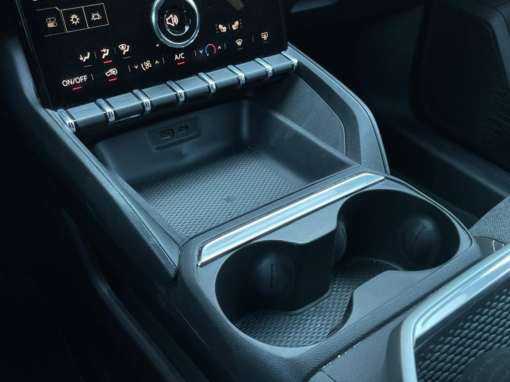 Used 2025 GMC Terrain Elevation image 21