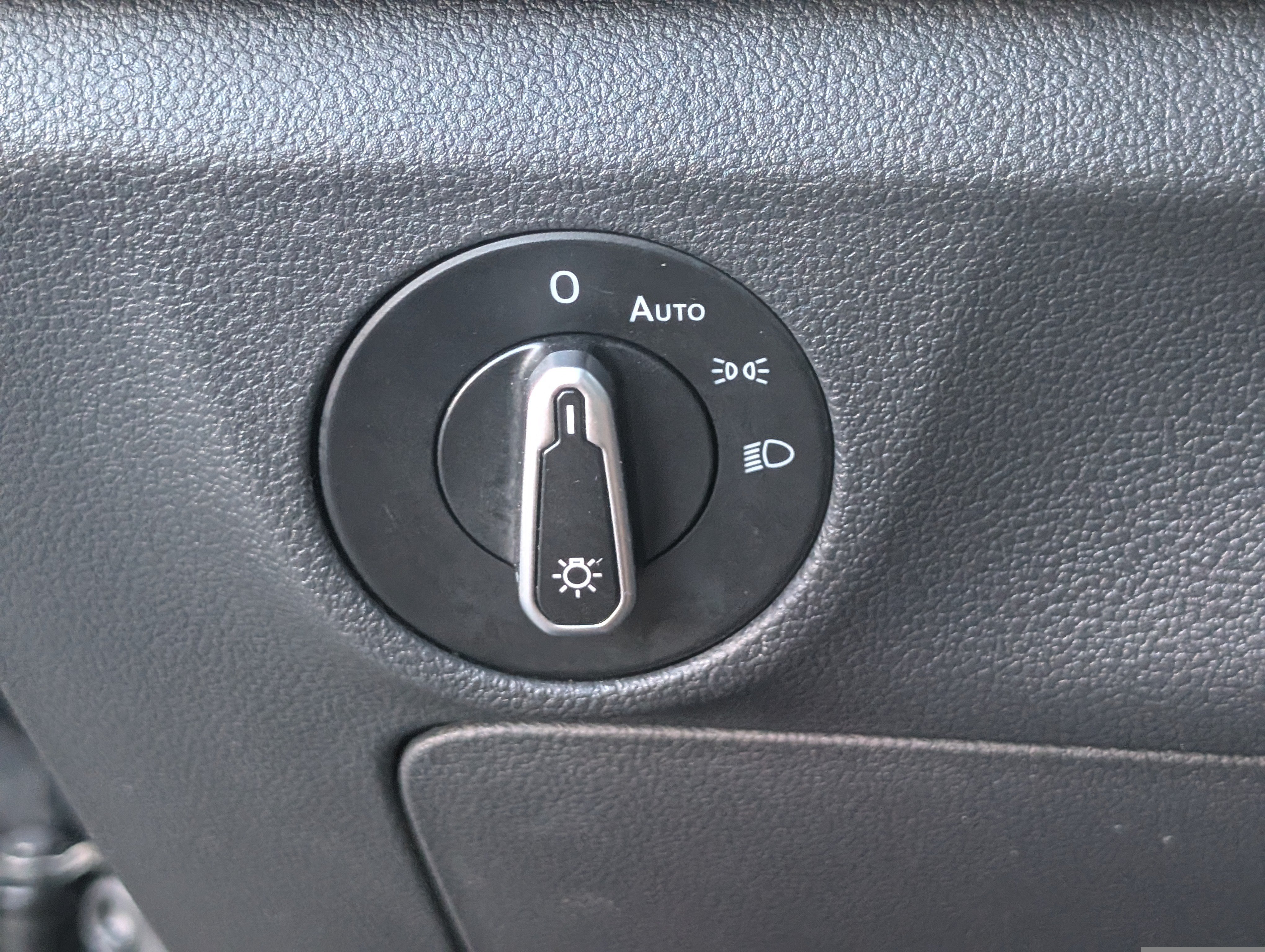 Used 2025 Volkswagen Jetta S FWD image 18