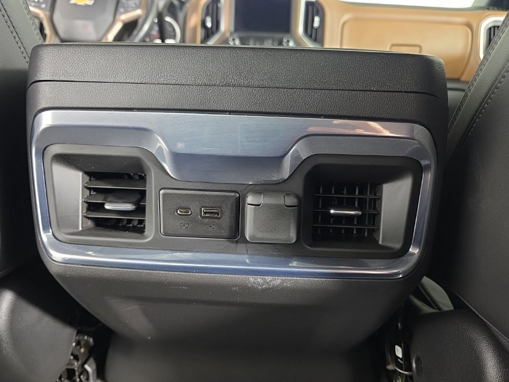 Used 2022 Chevrolet Silverado 1500 High Country w/ Technology Package image 43