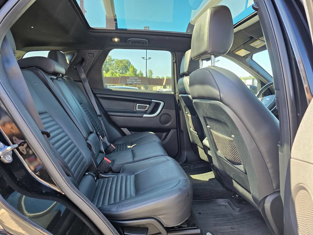 Used 2016 Land Rover Discovery Sport HSE Luxury AWD/4WD image 12